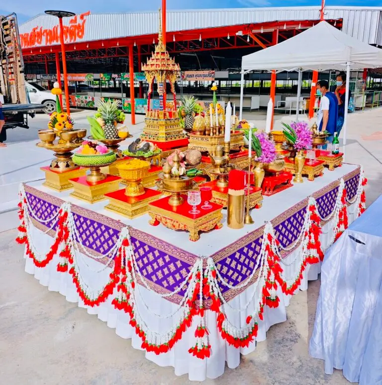 บวงสรวง ชุดบวงสรวง เครื่องบวงสรวง งานบวงสรวง รับบวงสรวง รับงานบวงสรวง งานบวงสรวง ตั้งศาล ถอนศาล บวงสรวงงานมงคล งานไหว้ครู งานประจำปี งานบวงสรวงกองละครซีรี่ย์ บวงสรวงลงเสาเอกเสาโท บวงสรวงวางศิลาฤกษ์